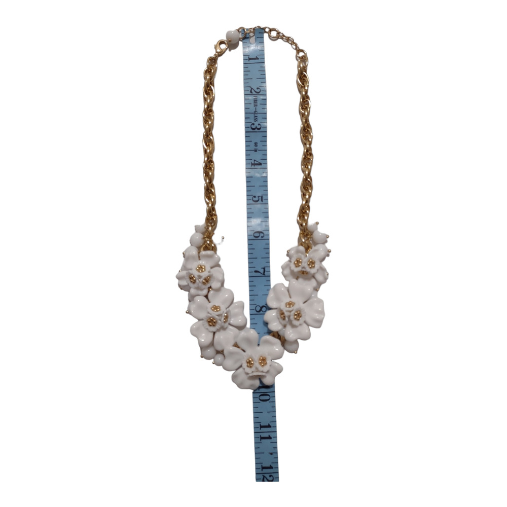 Retro Gold & White Floral Beaded Costume Necklace - Picture 5 of 9